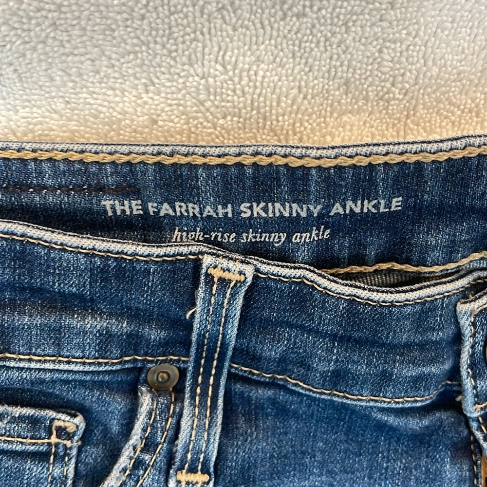 AG The Farrah Skinny Ankle Jeans. High rise skinny ankle ..lots of stretch. 28R - Picture 2 of 13